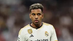Global Football Roundup: Lionel Messi Navigates Pitch Invasion as Rodrygo Praises Kevin De Bruyne's Mastery