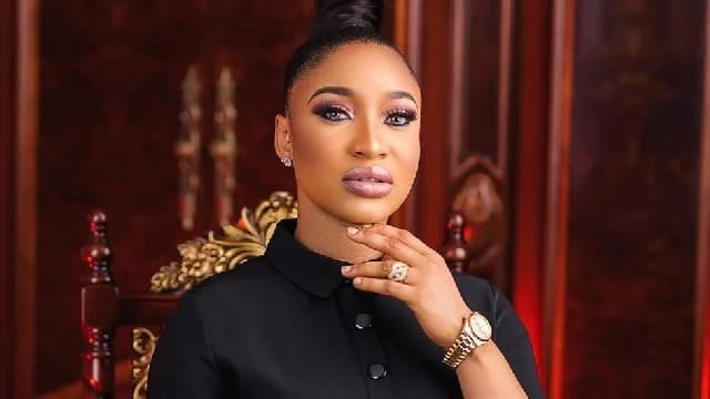 Ghanaian Entertainment Spotlight: New Musical Horizons, Personal Transformations, and Industry Structural Hurdles
