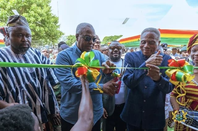 John Dramani Mahama Unveils Solar-Powered ICT Centre in Damongo to Bolster BSTEM Education
