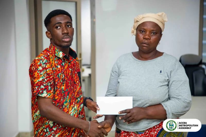 AMA and Vice President Provide Financial and Material Relief to Tudu Fire Victims