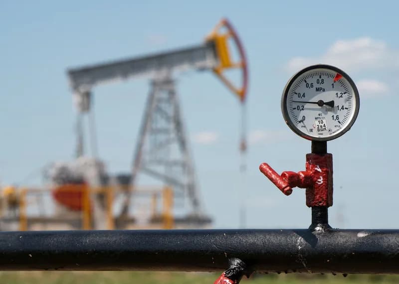 Global Oil Prices Stabilize Near $95 as Middle East Tensions and Strait of Hormuz Disruptions Drive Weekly Gains