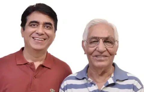 Capt Sumeet Sabharwal's family Capt Sumeet Sabharwal and his father Pushkar Raj Sabharwal