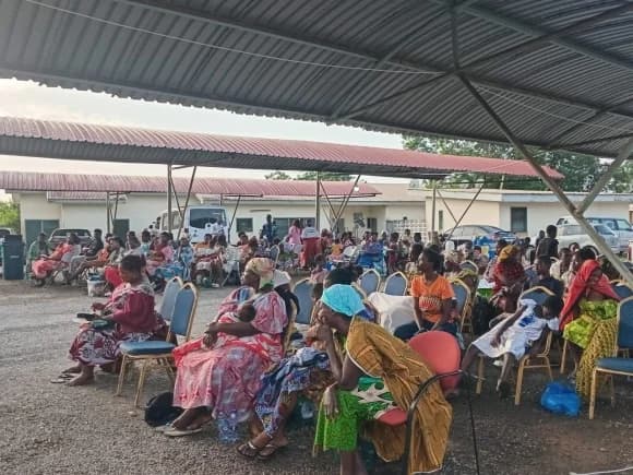 137 Ghanaian evacuees from Cote d'Ivoire who hail from Central Region welcomed by minister