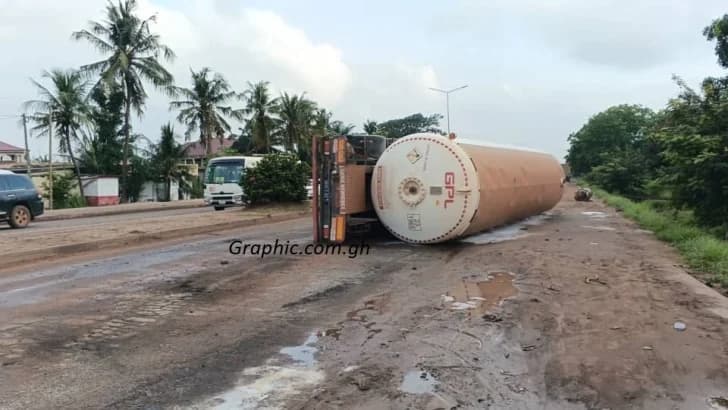 LPG tanker overturns on Tema Harbour road