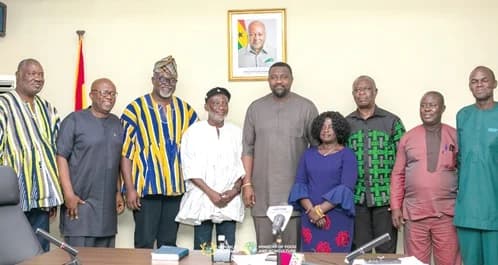 John Dumelo (5th from left), Deputy Minister of Food and Agriculture, with the committee members
