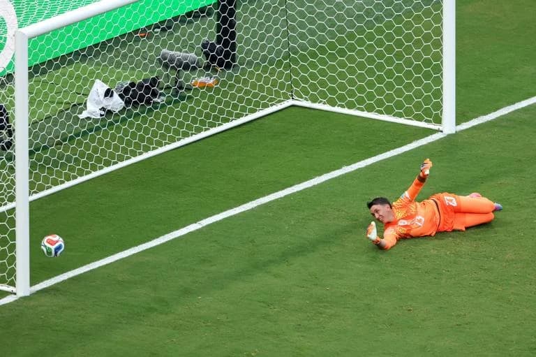 ZAPOPAN, MEXICO - JUNE 26: Fernando Muslera #23 of Uruguay reacts after conceding the first goal to Alex Baena #15 of Spain during the FIFA World Cup 2026 Group H match between Uruguay and Spain at Guadalajara Stadium on June 26, 2026 in Zapopan, Mexico. (Photo by Luke Hales/Getty Images)