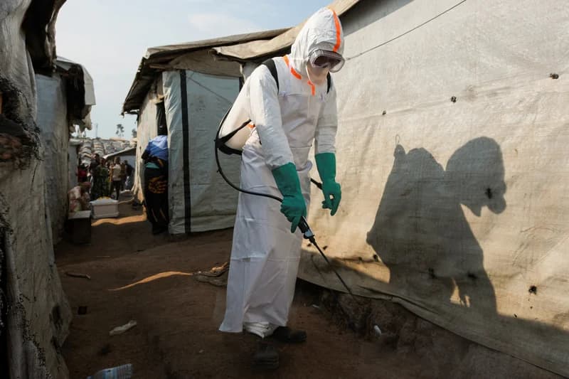 At least 30 deaths at Congo camp show Ebola could be spreading fast