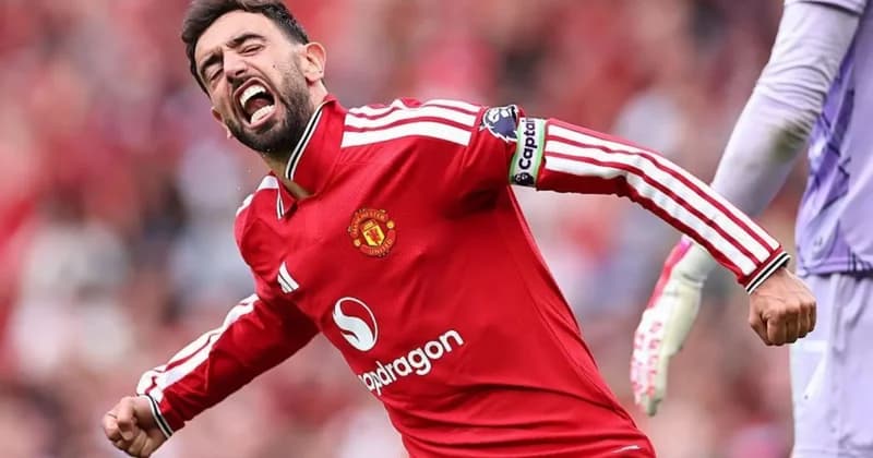 Bruno Fernandes Inspires Manchester United Comeback with Clinical Hat-Trick Against Ipswich Town