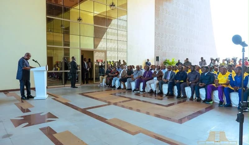 President Mahama Provides $60,000 Support to Local Clubs While Urging Reform in Ghanaian Football
