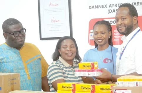 Bernard Alidu (right), Corporate Affairs Manager at Dannex Ayrton Starwin PLC, with Christiana Mensah (2nd from right), Customer Relations Management Lead, presenting the drugs to Kyerewaa Asiamah Wiafe (2nd from left), acting Corporate Communications Manager at GCGL. Also present is Francis George Ekumah (left), Chief Sales and Marketing Officer, Dannex. Picture: ESTHER ADJORKOR ADJEI