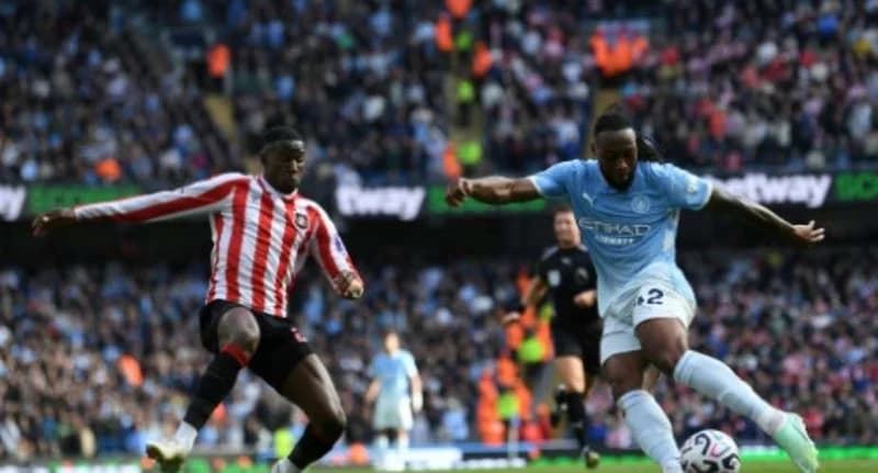 Antoine Semenyo Braces as Manchester City Topple Sunderland to Lead Premier League While United Stumbles
