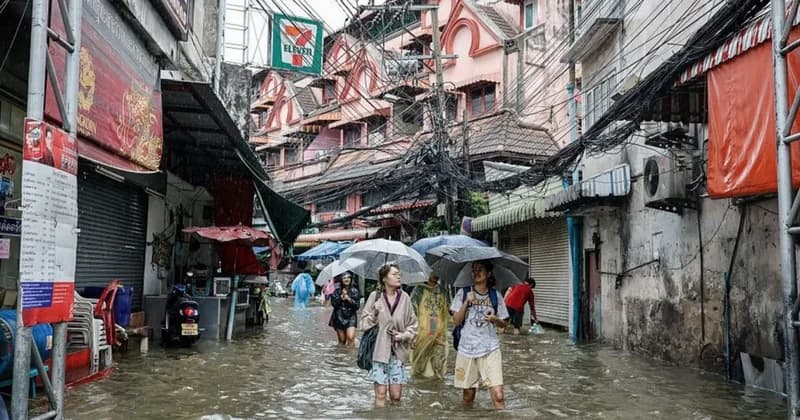 Global Weather Extremes: 10 Missing in Himalayan Avalanche as Emergencies Declared in New York and Bangkok