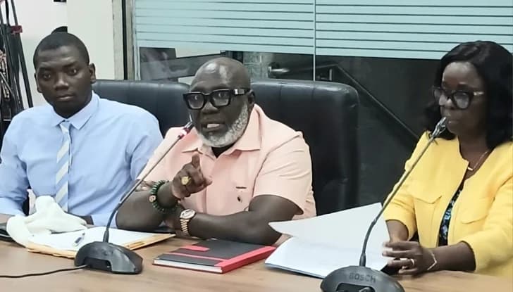 Kenneth Kabu Kanor - DCE for Ada East adressing the Local Government Committee of Parliament