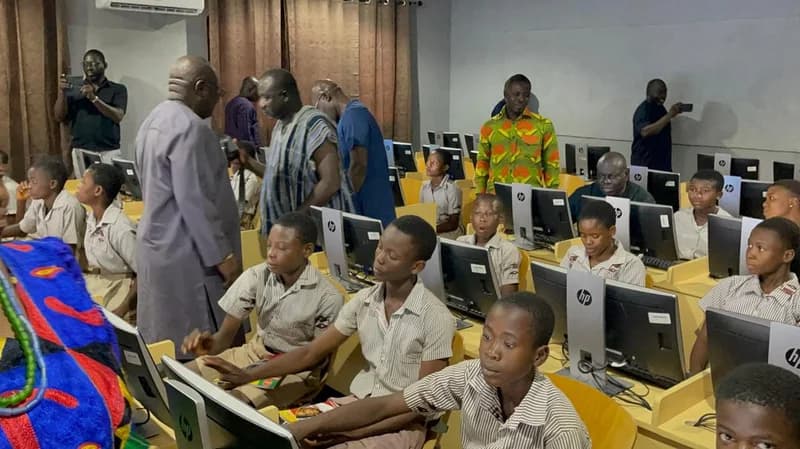 Ziope chiefs commission community ICT lab with 40 desktop computers