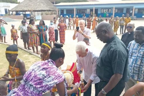 Very Rev. Fr Arturo Sosa, Superior General of the Society of Jesus, being welcomed by a learner to the school
