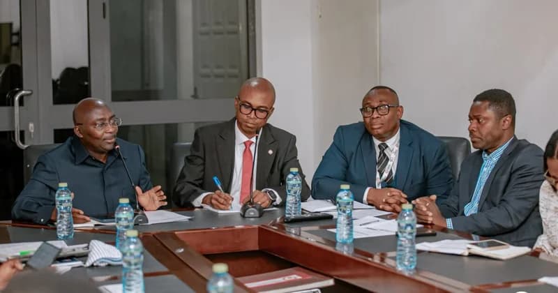 Mahamudu Bawumia meets Pharmaceutical Society on West Africa hub plans