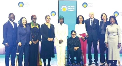 Kwabena Mintah Akandoh (left), Ghana's Minister of Health, with some of the dignitaries at the summit