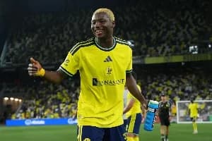 Shak Mohammed and Maxwell Woledzi win MLS Supporters’ Shield trophy