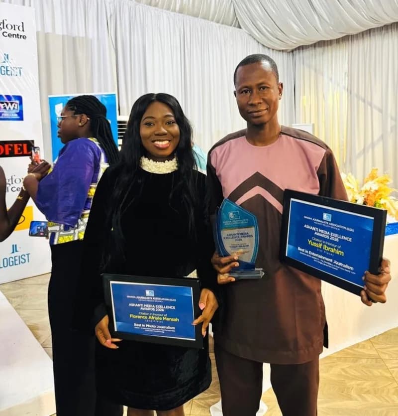 Journalists Florence Afriyie Mensah and Yussif Ibrahim pose with their plaques and trophy at the Ashanti Media Excellence Awards 2024. The ceremony, organized by the Ghana Journalists Association (GJA), honored their outstanding contributions to photojournalism and entertainment journalism in the Ashanti Region.