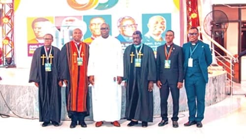 Rev Dr Abraham Nana Opare Kwakye (3rd from left), Moderator of the Presbyterian Church of Ghana, flanked by Apostle Eric Essandoh Anim Otoo (2nd from left), General Overseer of TLPCI, and other leaders after the conference