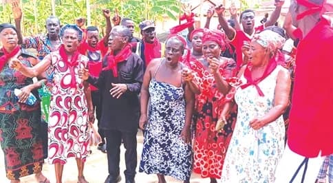 Some of the aggrieved farmers at Asene